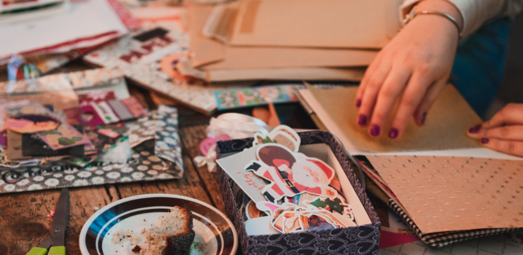 Des ateliers et des rencontres avec des crafty girls ! C'est tout ce qu'on aime, échanger des stickers, et partager nos créations.